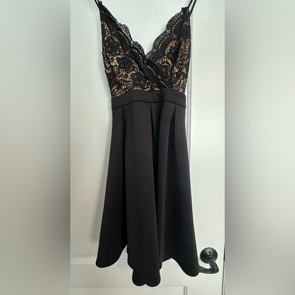 Francescas Black Lace Fit & Flare Dress. Juniors M - Picture 2 of 7